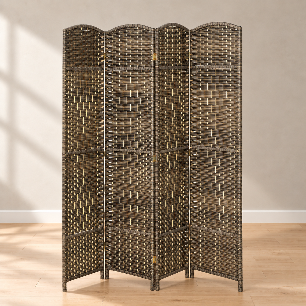 Paravent 4 panneaux tressé à sommet arrondi, cadre pin, 180 x 180 cm — autre angle